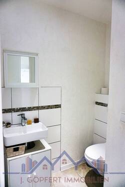 Gäste WC - Mehrfamilienhaus, Wohnhaus mit 165,00 m&sup2; in Leck zum Kaufen