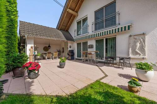 Terrasse - 6 Zimmer Einfamilienhaus zum Kaufen in Lennestadt