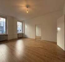 Bezugsfreie, attraktive 2-Zimmer-Altbauwohnung im Erdgeschoss im Herzen des urbanen Kreuzbergs! - Berlin