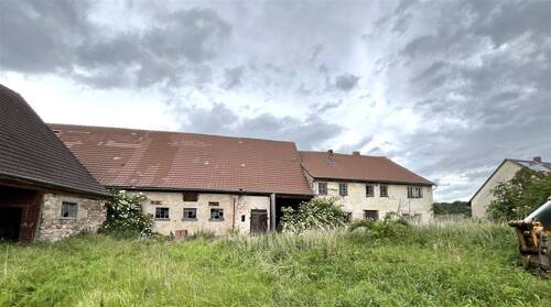 Altes Haus mit Stall und Scheune - Landwirtschaftliche Hofstelle mit 2 Häusern in Alleinlage