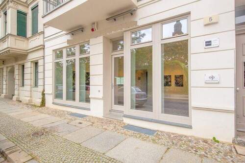 der laden von aussen - 3 Zimmer Etagenwohnung in Berlin