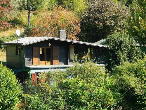 Hausansicht Rückseite - Charmantes Chalet in mitten der Natur