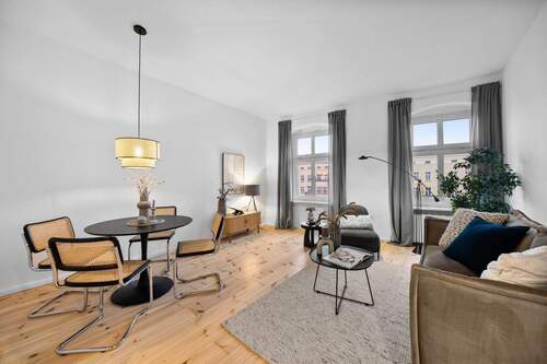 Titelbild - ***BEZUGSFREI: Frisch renovierte Altbauwohnung im Prenzlauer Berg***