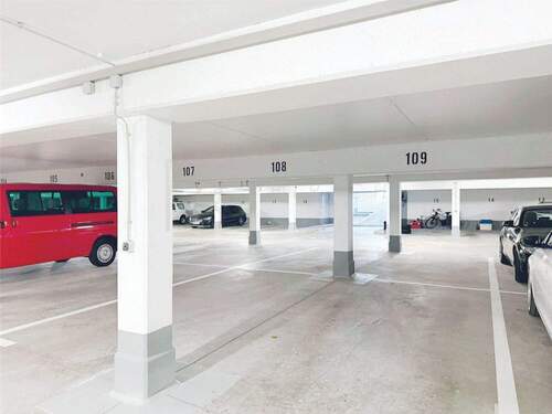 8. Tiefgarage - 