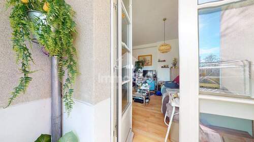 Blick in die Wohnküche - 2 Zimmer Etagenwohnung zum Kaufen in Berlin