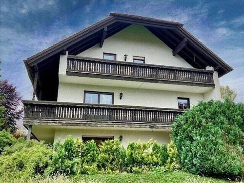 Rückansicht - 1 Zimmer Mehrfamilienhaus, Wohnhaus in Auerbach
