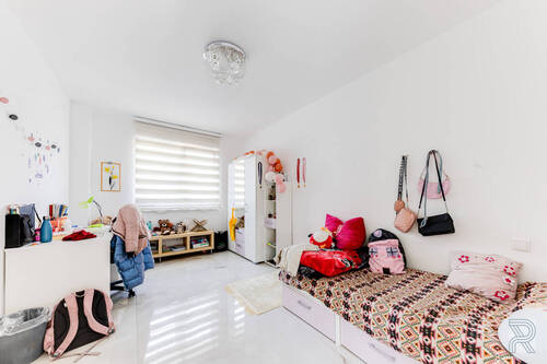 Kinderzimmer V - 
