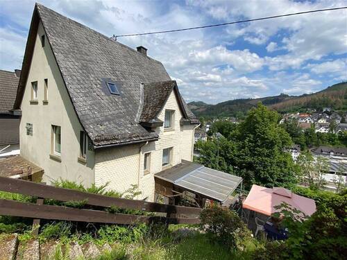 Gartenansicht - Mehrfamilienhaus, Wohnhaus mit 235,00 m&sup2; in Lennestadt zum Kaufen