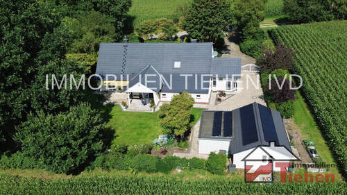 1c - Einfamilienhaus mit 263,00 m&sup2; in Bösel zum Kaufen