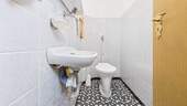 WC - 