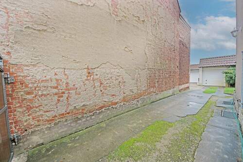 Zufahrt zur Garage - 