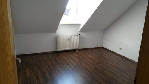 Bild 4 - 3-Zimmer-Dach Wohnung in ruhiger Wohnlage in AltenstadtWN