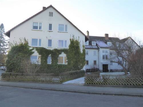 Außenansicht - 3 Zimmer Etagenwohnung zur Miete in Kassel