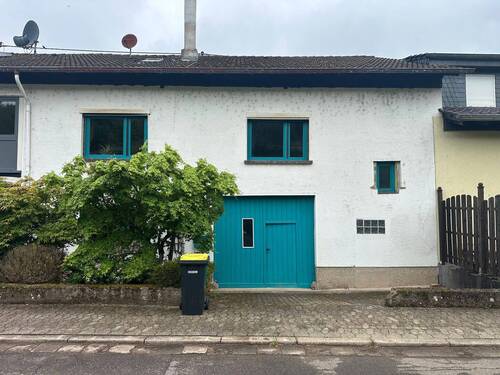 1.jpeg - Charmantes Bauernhaus - 149.900,00&nbsp;EUR Kaufpreis, ca.&nbsp; 120,00&nbsp;m&sup2;&nbsp;Wohnfl&auml;che