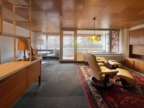 Wohnzimmer - 3 Zimmer Etagenwohnung in Stuttgart