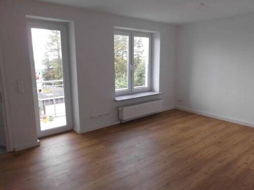 Wohnzimmer (ähnlich /Bild aus anderer Wohnung) - 
