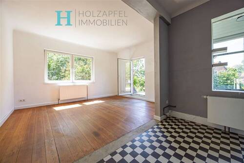 Helles Wohnzimmer mit Gartenzugang - 5 Zimmer Einfamilienhaus zum Kaufen in Pinneberg