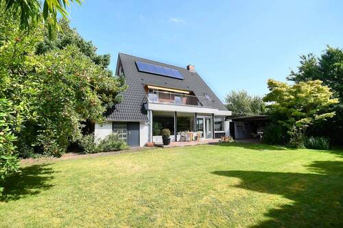 EFH-Ruhm-Gartenseite-1 - 6 Zimmer Einfamilienhaus zum Kaufen in Lübeck