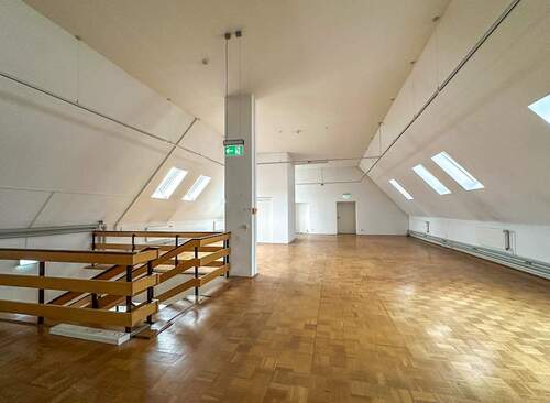 Obergeschoss - Einfamilienhaus zum Kaufen in Berlin