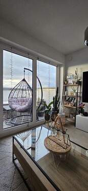 Blick Richtung Balkon - 