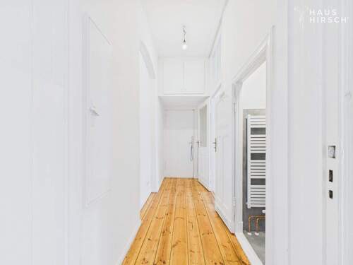 Flur Blick zum Eingang - 