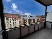 Balkon - Charmante 3,5 Zimmerwohnung im Stuttgarter Westen - Ideal für Wohngemeinschaften!