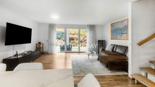 1. OG Wohnzimmer 1 - 