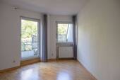 Bild 3 - 4 Zimmer Etagenwohnung in Saarbrücken
