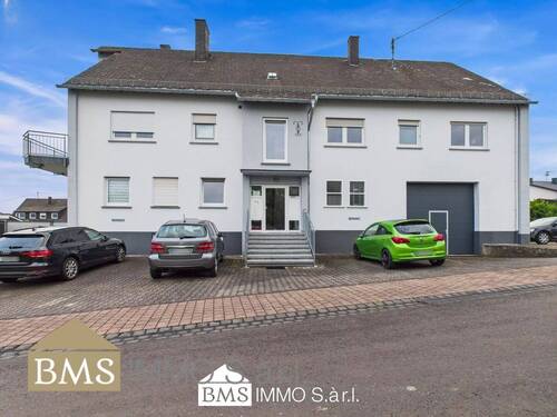 Bild 1 - Großes Haus mit 3 Wohnungen in Monzelfeld