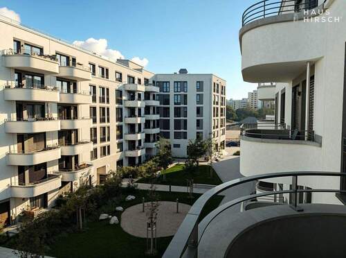 Balkon Schlaf-/Arbeitszimmer - Neubau & Erstbezug! 4-Zimmer-Wohnung mit Loggia, Balkon & hochwertiger Ausstattung inkl. Einbauküche