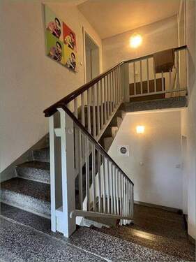 Treppenhaus - Etagenwohnung mit 40,00 m&sup2; in Elsteraue zum Kaufen