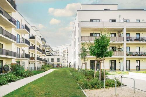 Bild 2 - 4 Zimmer Etagenwohnung zur Miete in Berlin