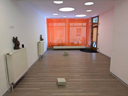 Laden vorn EG - 9 Zimmer Büro zum Kaufen in Lutherstadt Wittenberg