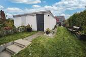 Garage Gartenansicht - 