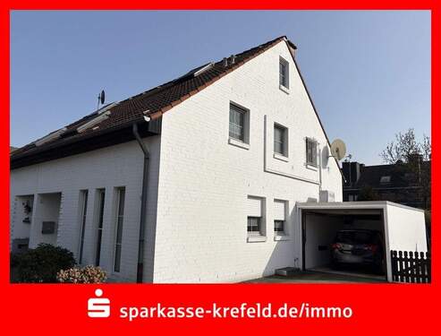 Vorderansicht - Doppelhaushälfte mit Garage - 375.000,00&nbsp;EUR Kaufpreis, ca.&nbsp; 105,00&nbsp;m&sup2;&nbsp;Wohnfl&auml;che