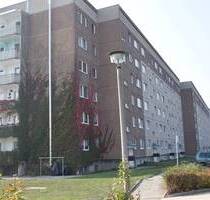 3-R-Wohnung mit Balkon - 275,00&nbsp;EUR Kaltmiete, ca.&nbsp; 54,80&nbsp;m&sup2;&nbsp;Wohnfl&auml;che in Hainichen (PLZ: 09661)