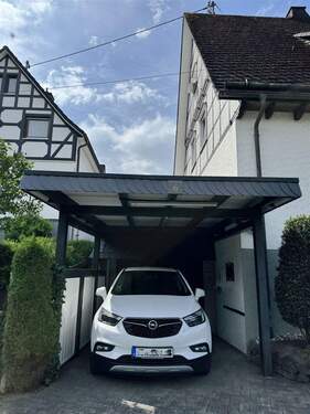 Garage plus Carport - 8 Zimmer Einfamilienhaus in Lennestadt