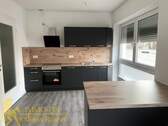 Einbauküche mit Tresen - 3 Zimmer Etagenwohnung zur Miete in Weißwasser
