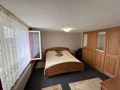 Schlafzimmer II OG - 