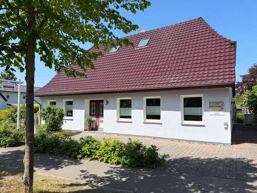 Bild 1 - Behinderten- und rollstuhlgerechte Ferienwohnung mit Terrasse in zentraler Lage