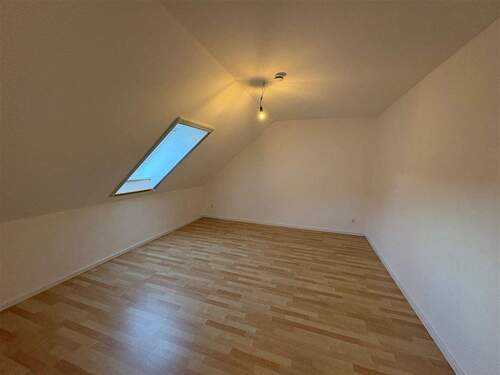 Schlafzimmer 3 (DG) - 