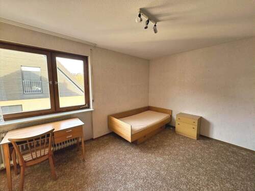 Kinderzimmer/Büro - 