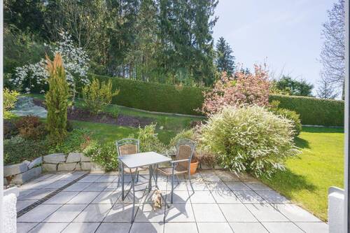 Sonnige Terrasse - Mehrfamilienhaus, Wohnhaus mit 321,60 m&sup2; in Eching zum Kaufen