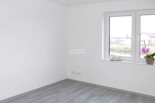 Kinderzimmer/Büro - 