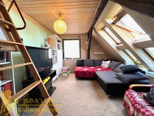 DG: Wohnzi. mit Spitzbodenzugang - 