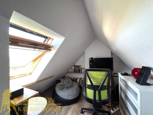 Spitzboden über Kinderzimmer (Ostseite) - 