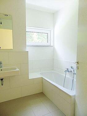 Bad OG mit Dusche+Wanne.JPG - 