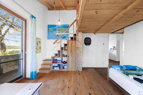 Zimmer 2 - 