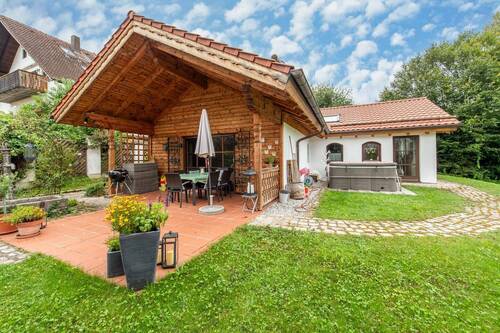 Außenansicht - 3 Zimmer Einfamilienhaus zum Kaufen in Oberhausen