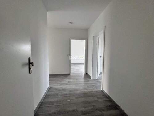 Flur - Mehrfamilienhaus, Wohnhaus mit 352,00 m² in Wrestedt zum Kaufen